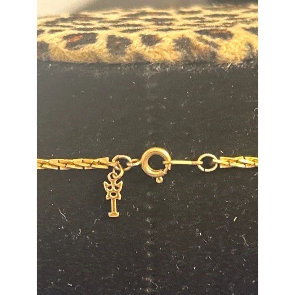 Vintage Signed Trifari Gold Tone 28” Chain Necklace - Picture 4 of 4